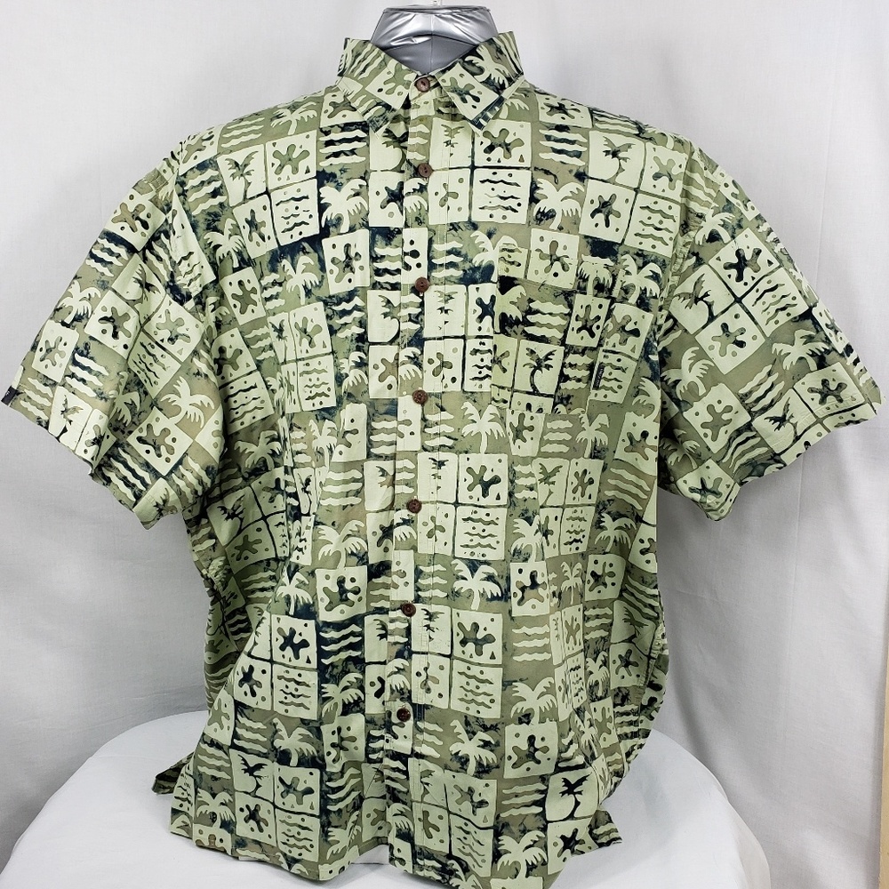 Go Fish Sportswear Short Sleeve Button Down Shirt